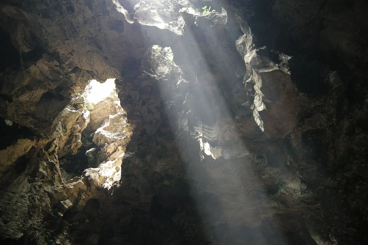다낭 오행산 후옌콩 동굴